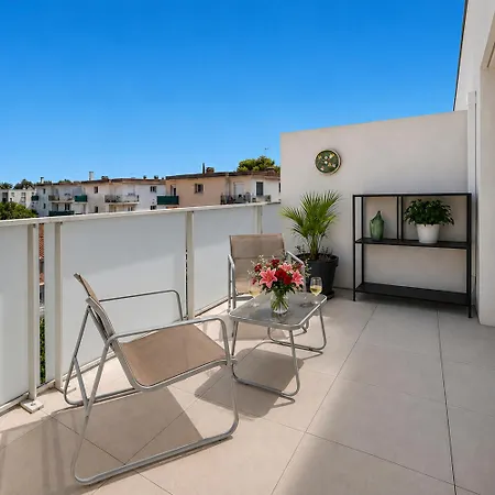 T2 Climatisé Avec Balcon Et Parking * Montpellier
