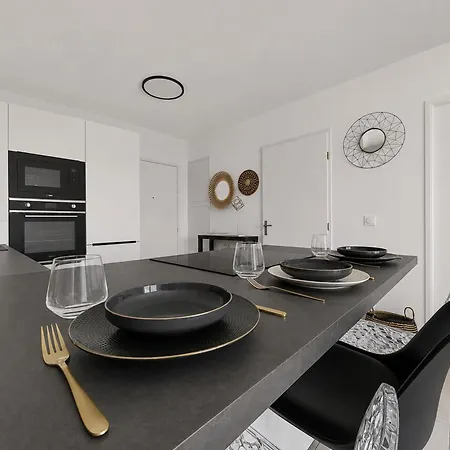 Appartamento T2 Climatisé Avec Balcon Et Parking