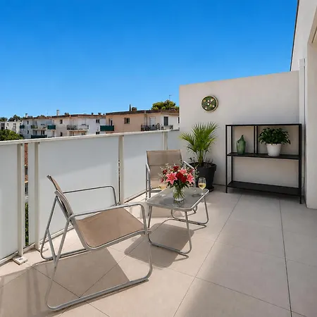T2 Climatisé Avec Balcon Et Parking Appartamento