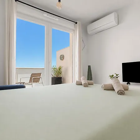 T2 Climatise Avec Balcon Et Parking Lejlighed *